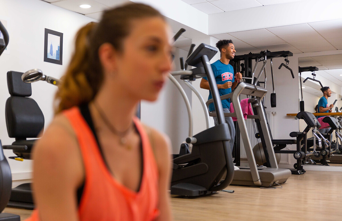 Equipped fitness room of the student residence Paris Palaiseau
