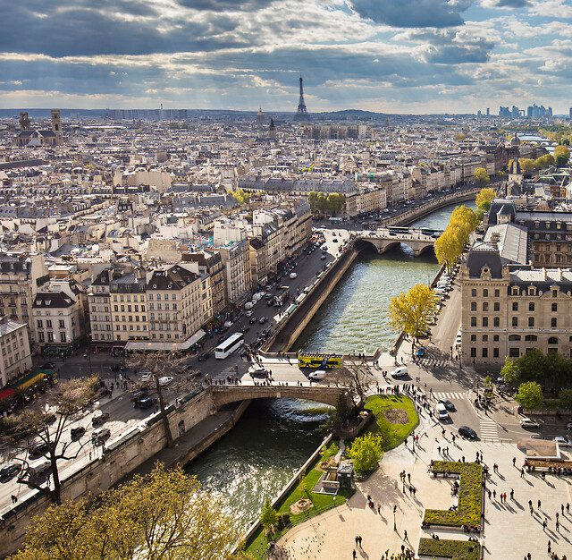 Paris monument view