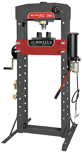 PRESSE PNEUMATIQUE 30 TONNES